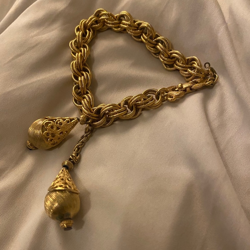 Vintage 1960s Monet Bolero Gold tone Dangle Charm Bracelet